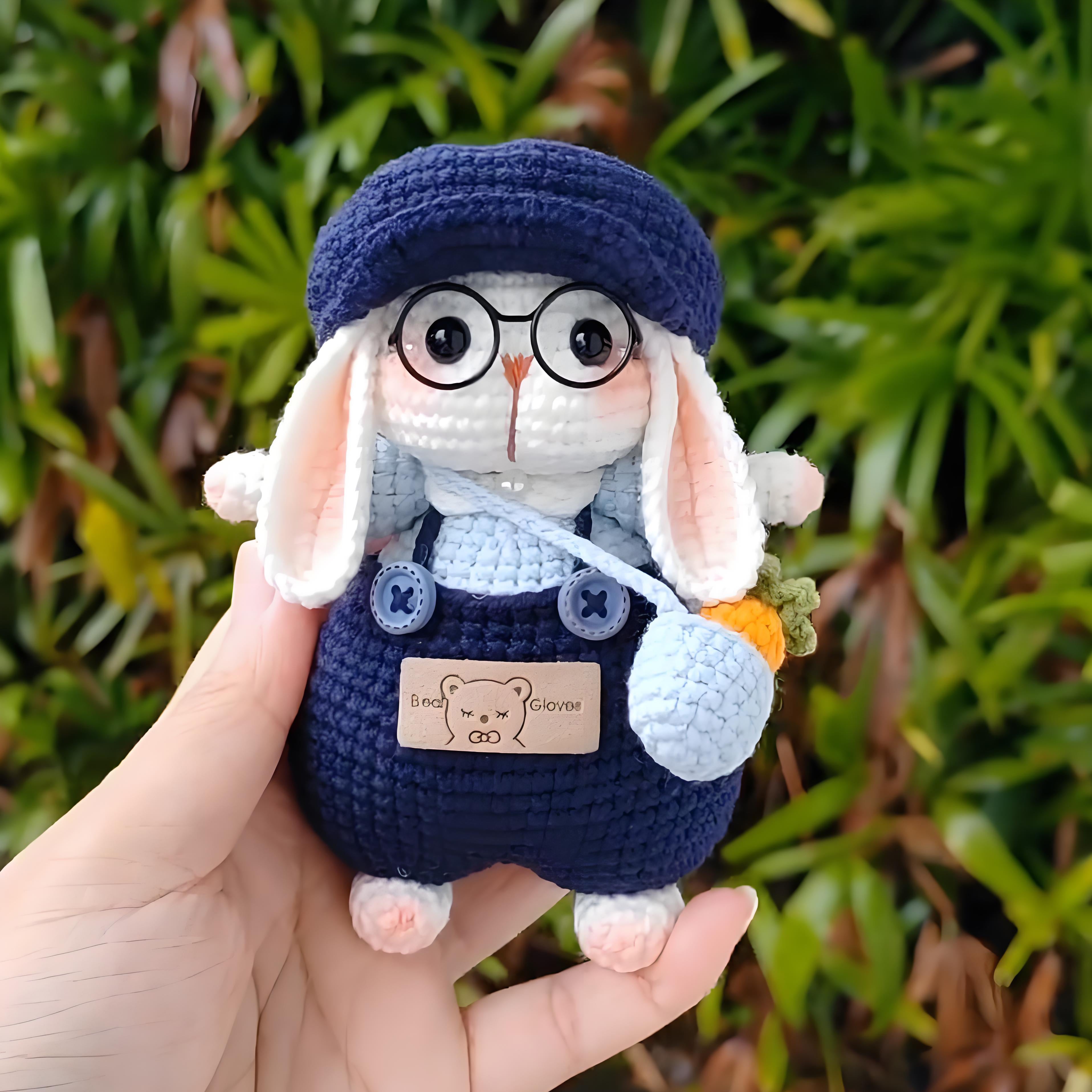 Cartoon Sugar Bunny Crochet Kit | Long-Ear Amigurumi Doll & Keychain